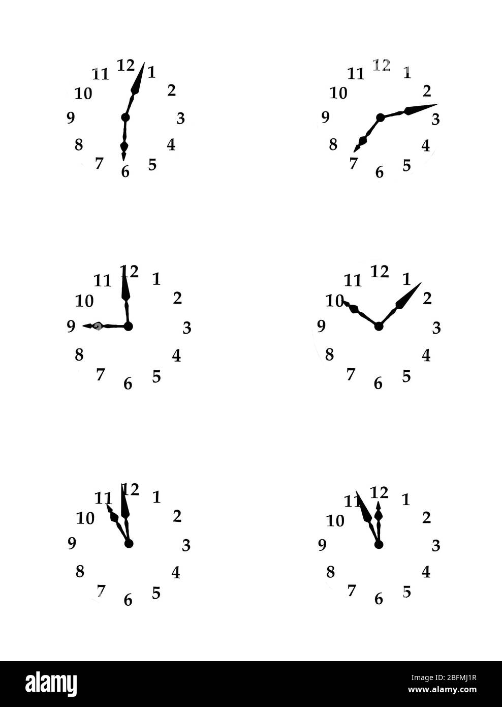 Collage d'horloges murales rondes, isolées sur blanc Banque D'Images