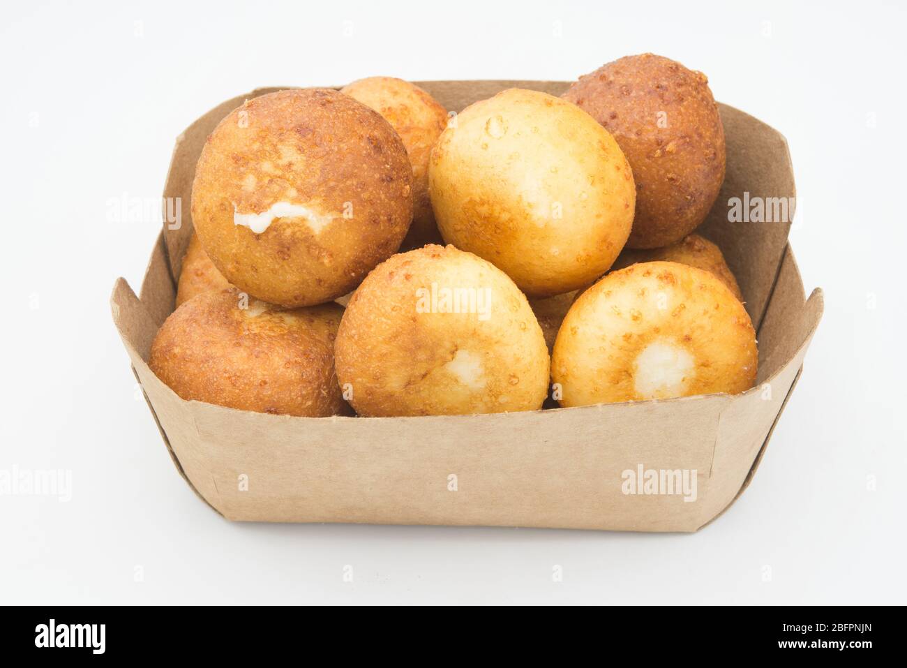 Arancini, boulettes de riz et de fromage italiens traditionnels Banque D'Images