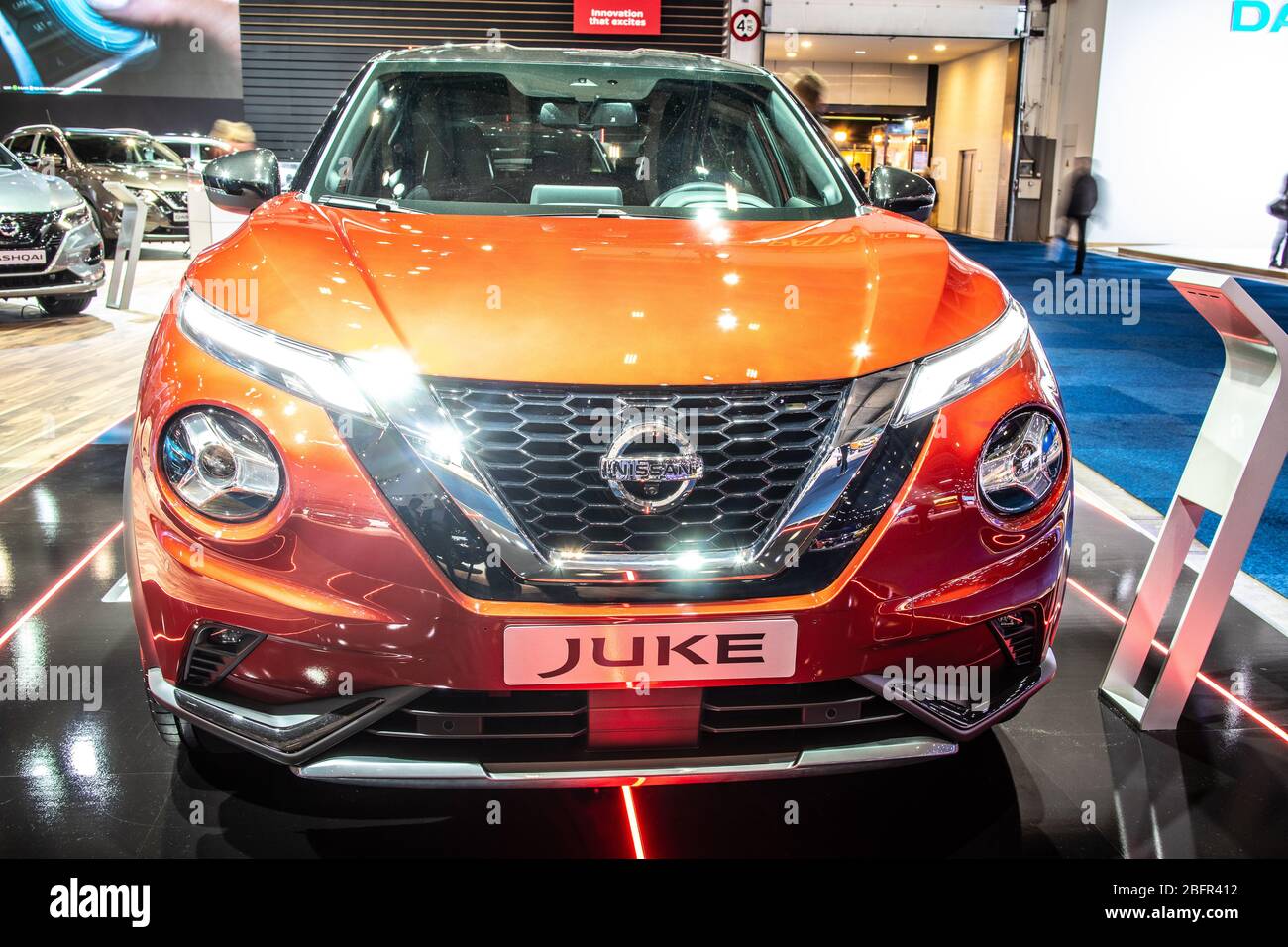 Bruxelles, Belgique, Jan 2020 Nissan Juke II, Brussels Motor Show, 2ème génération, SUV croisé sous-compact produit par Nissan japonais Banque D'Images