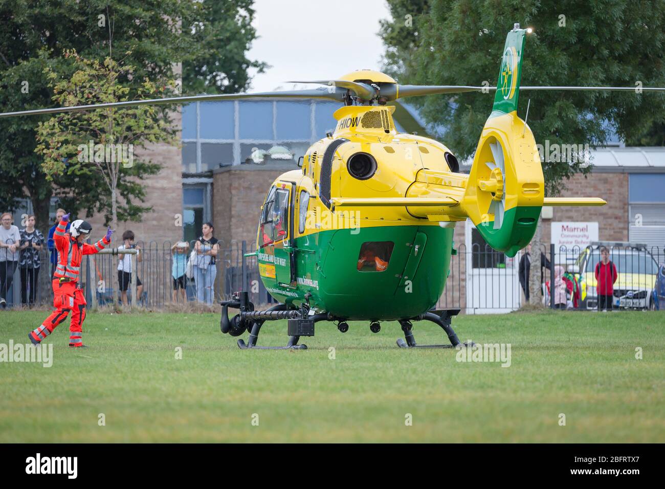 Hampshire et Isle of Wight Air Ambulance - Airbus H135 G-HIAW à Basingstoke, Royaume-Uni Banque D'Images