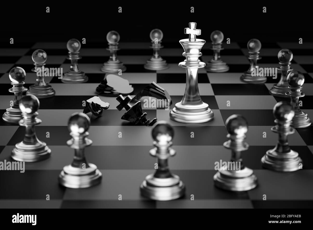 Roi d'échecs blancs clairs a fait le chéquier roi d'échecs noirs sur fond noir foncé. Concept de la planification stratégique du leadership pour la victoire Banque D'Images
