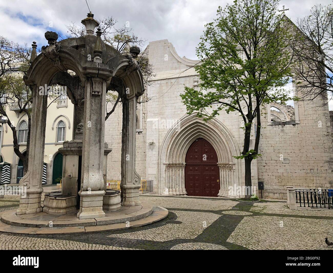 Couvent et place Carmo, Lisbonne Banque D'Images