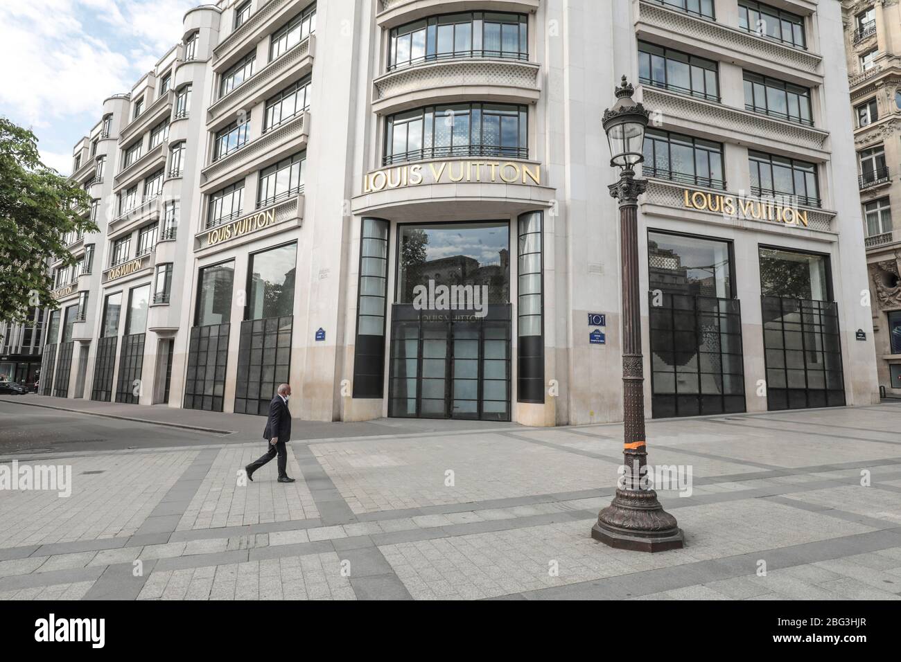 LE MAGASIN PHARE LOUIS VUITTON PARIS EST TEMPORAIREMENT FERMÉ Banque D'Images