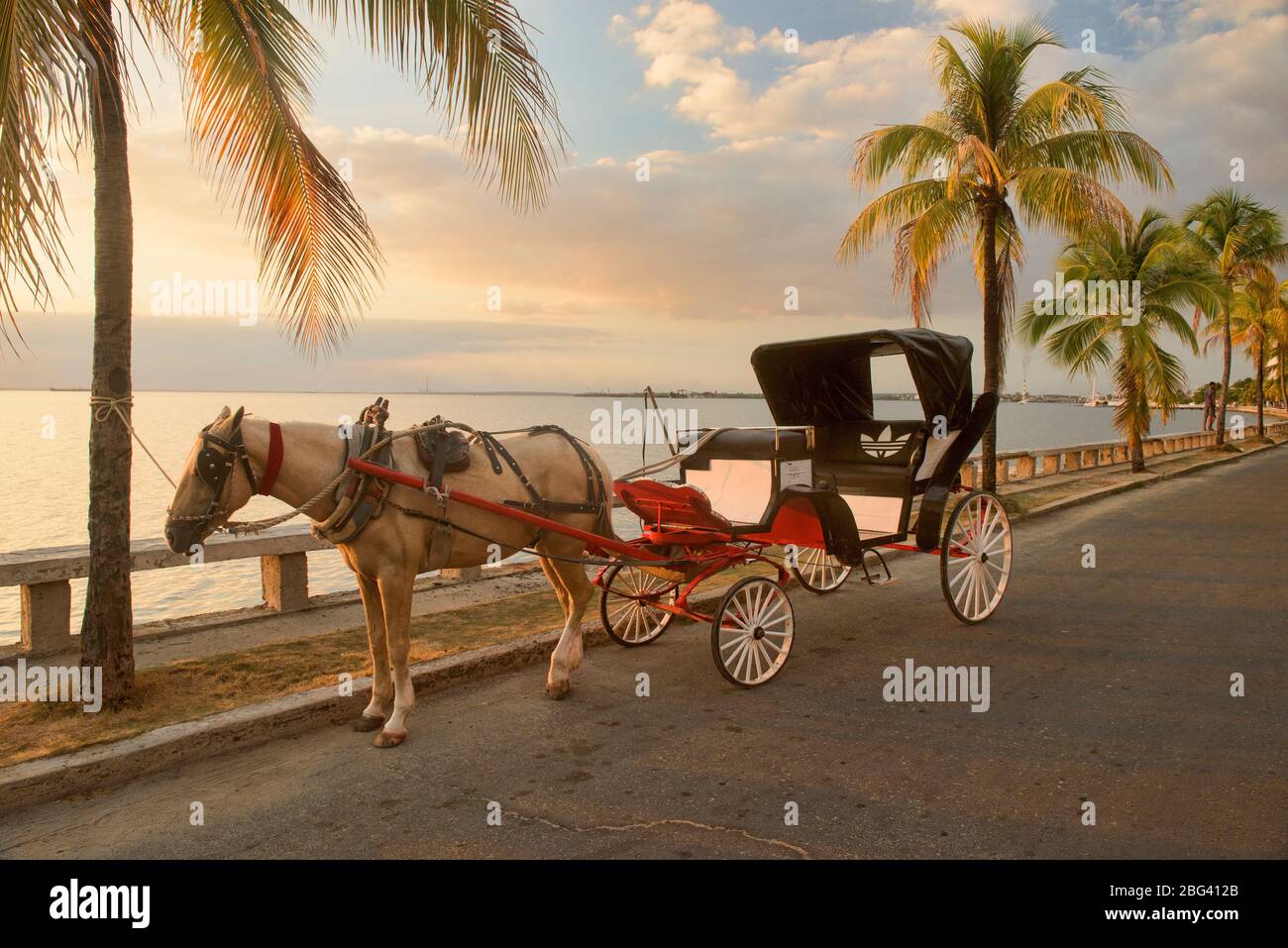 Taxi à cheval, Punta Gorda, Cienfuegos, Cuba Banque D'Images