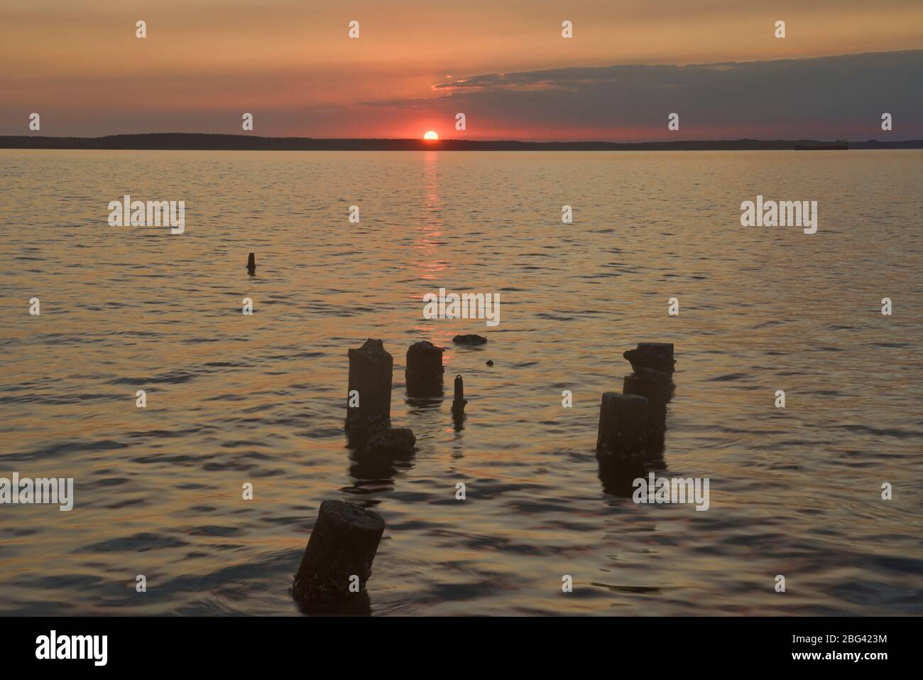 Dernier soleil, baie de Cienfuegos, Cuba Banque D'Images