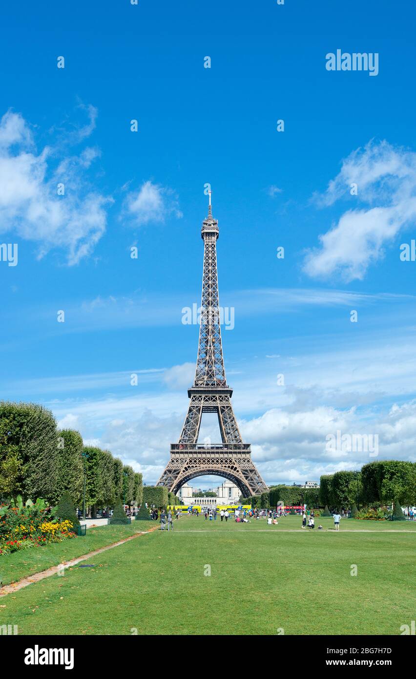 Champ De Mars Tour Eiffel Banque De Photographies Et D images Haute champ-de-mars-tour-eiffel-banque-de-photographies-et-d-images-haute