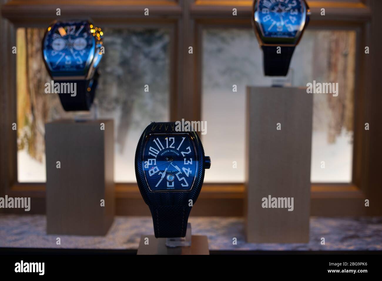 Genève, Suisse, mars 2020 Franck Muller montre, vitrelle boutique avec montres mécaniques à la mode, maître des complications Banque D'Images Genève, Suisse, mars 2020 Franck Muller montre, vitrelle boutique avec montres mécaniques à la mode, maître des complications Banque D'Images