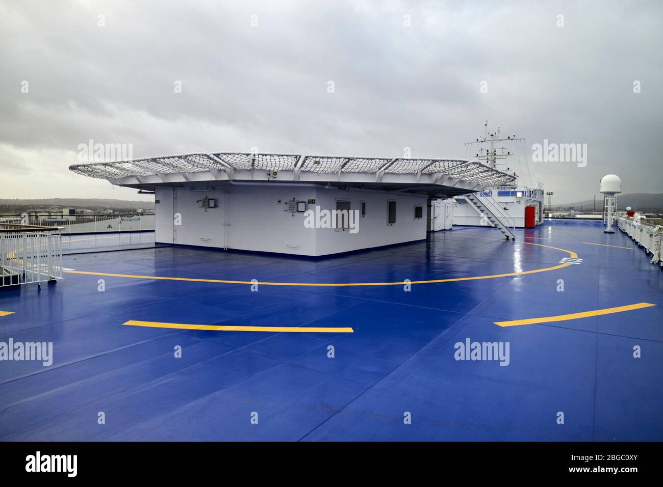 plateforme d'atterrissage d'urgence en hélicoptère à bord du nouveau ferry stena edda sur la ligne de ferry liverpool de belfast, nord de l'irlande du royaume-uni Banque D'Images