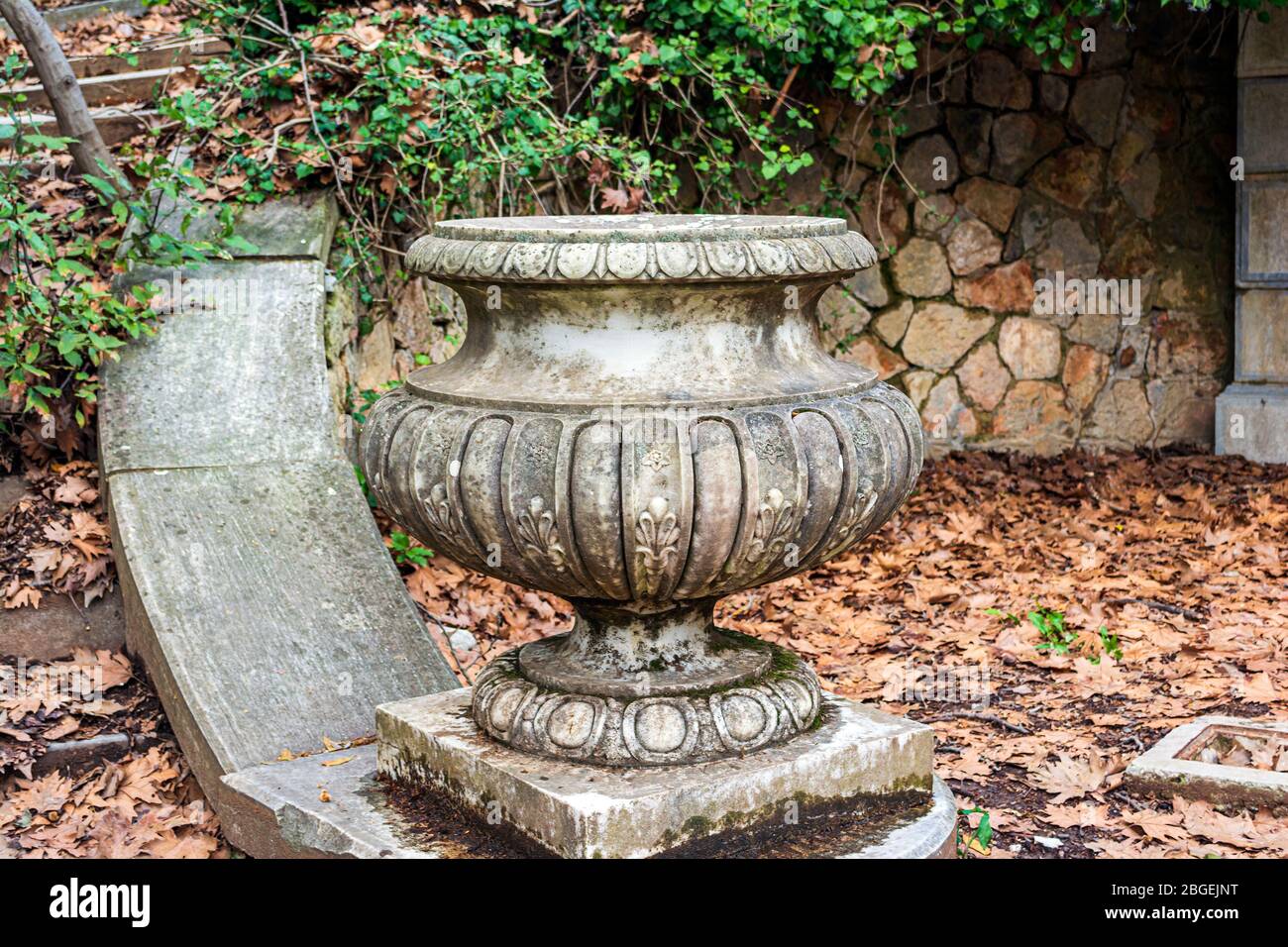 Les ruines du Palais de Tatoi en Grèce. Tatoi est situé à 27 km d'Athènes et fut le palais d'été de l'ancienne famille royale grecque et le lieu de naissance de King Banque D'Images