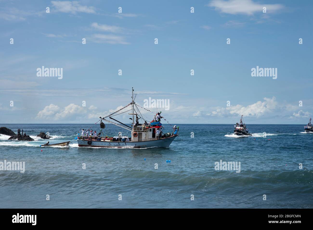 Bateaux à la fête de la pêche à Cidade Velha, au Cap-Vert Banque D'Images