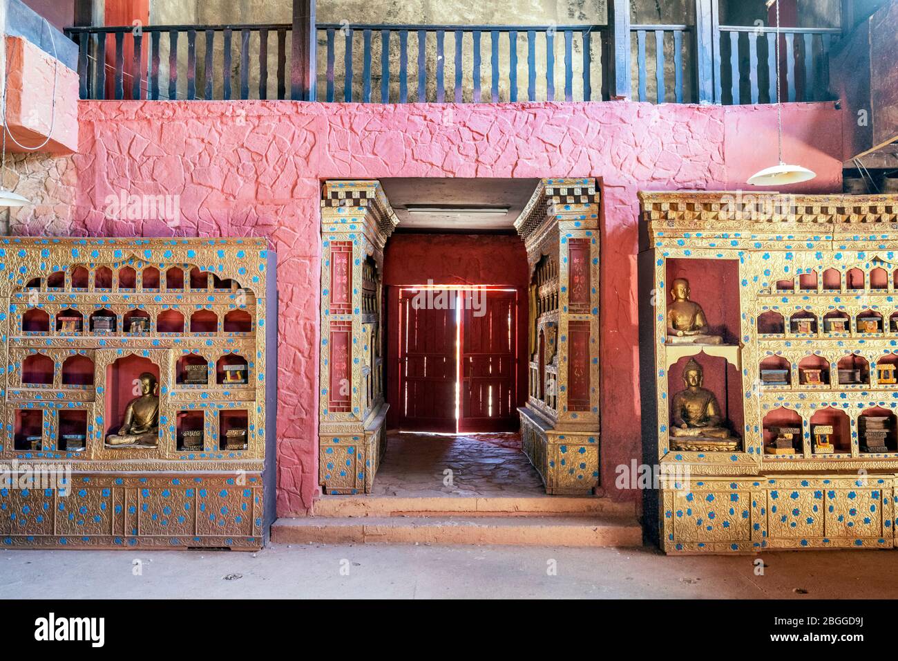 Ouarzazate, Maroc - 18 mars 2020: Ensemble de films de Temple où Kundun film a été réalisé dans Atlas Studios. Banque D'Images