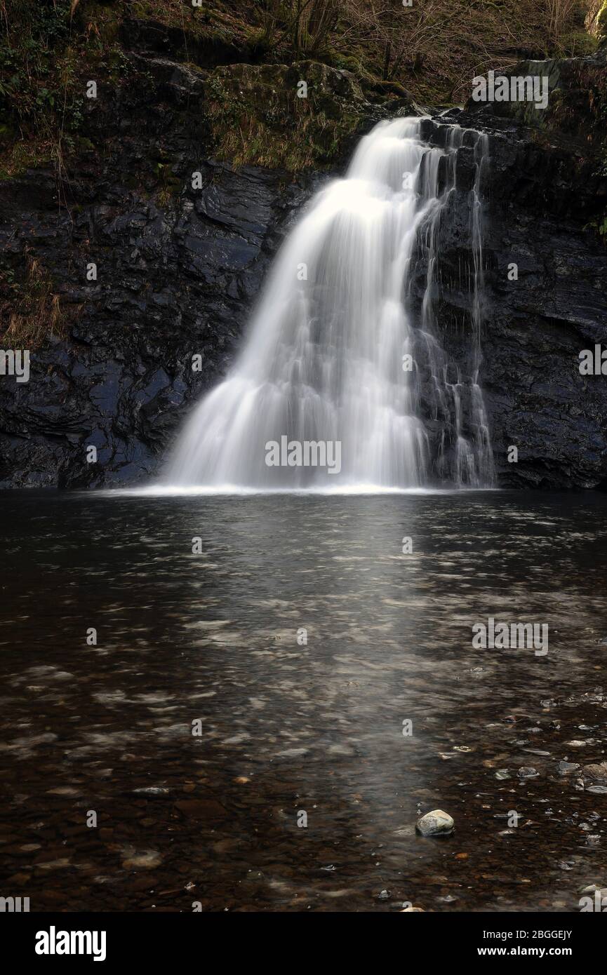 Rhaeadr DDU, Afon Pryssor, près de Gellilydan. Banque D'Images