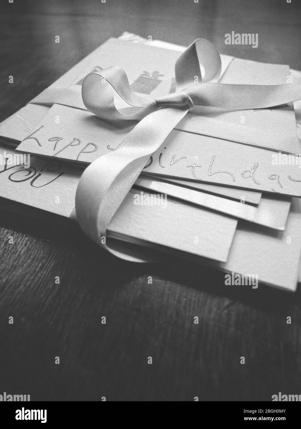Cartes D Anniversaire Banque D Images Noir Et Blanc Alamy Cartes D Anniversaire Banque D Images Noir Et Blanc Alamy