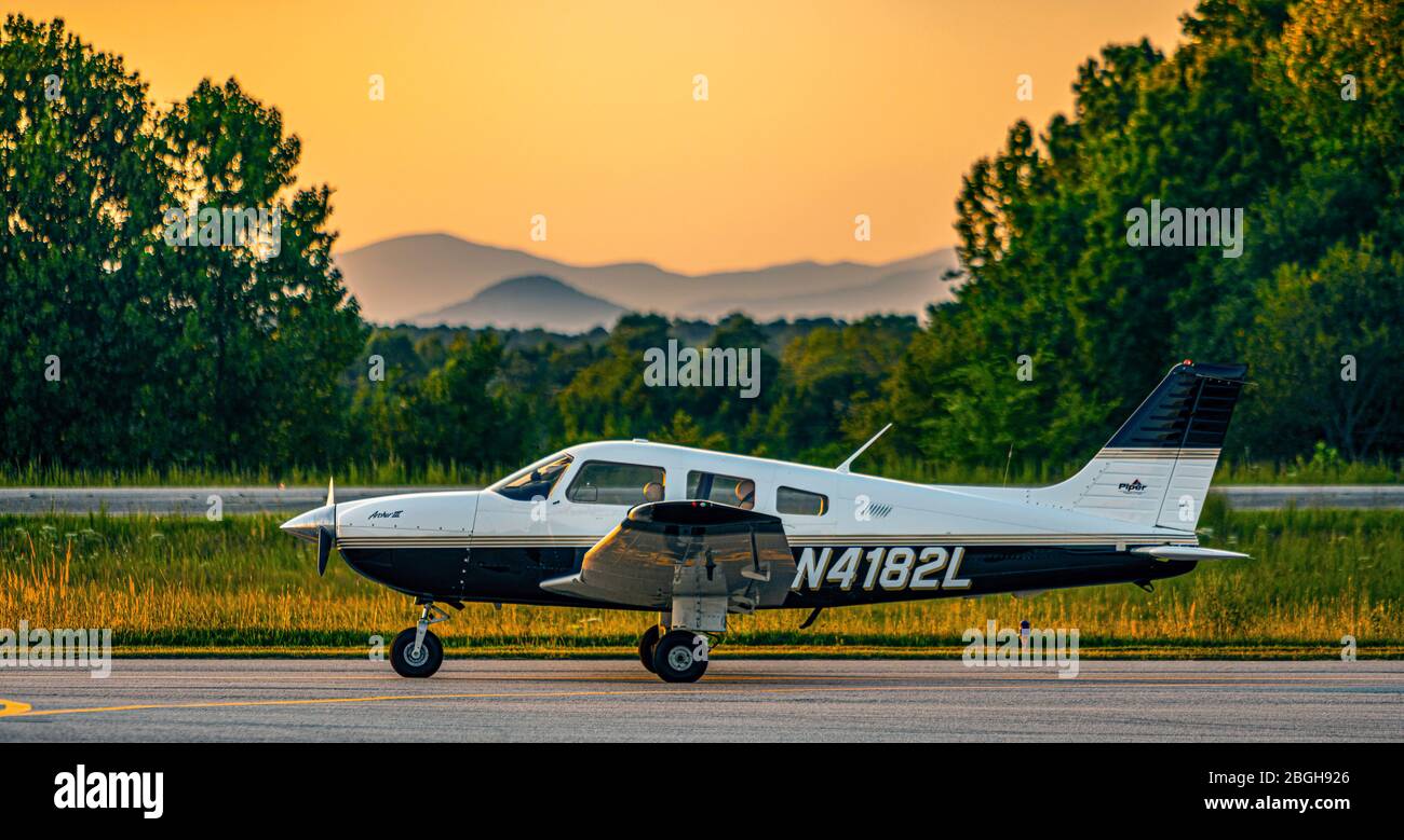 Black Piper Archer III, photographié à l'aéroport du comté de Habersham près de Cornelia, Géorgie. Banque D'Images