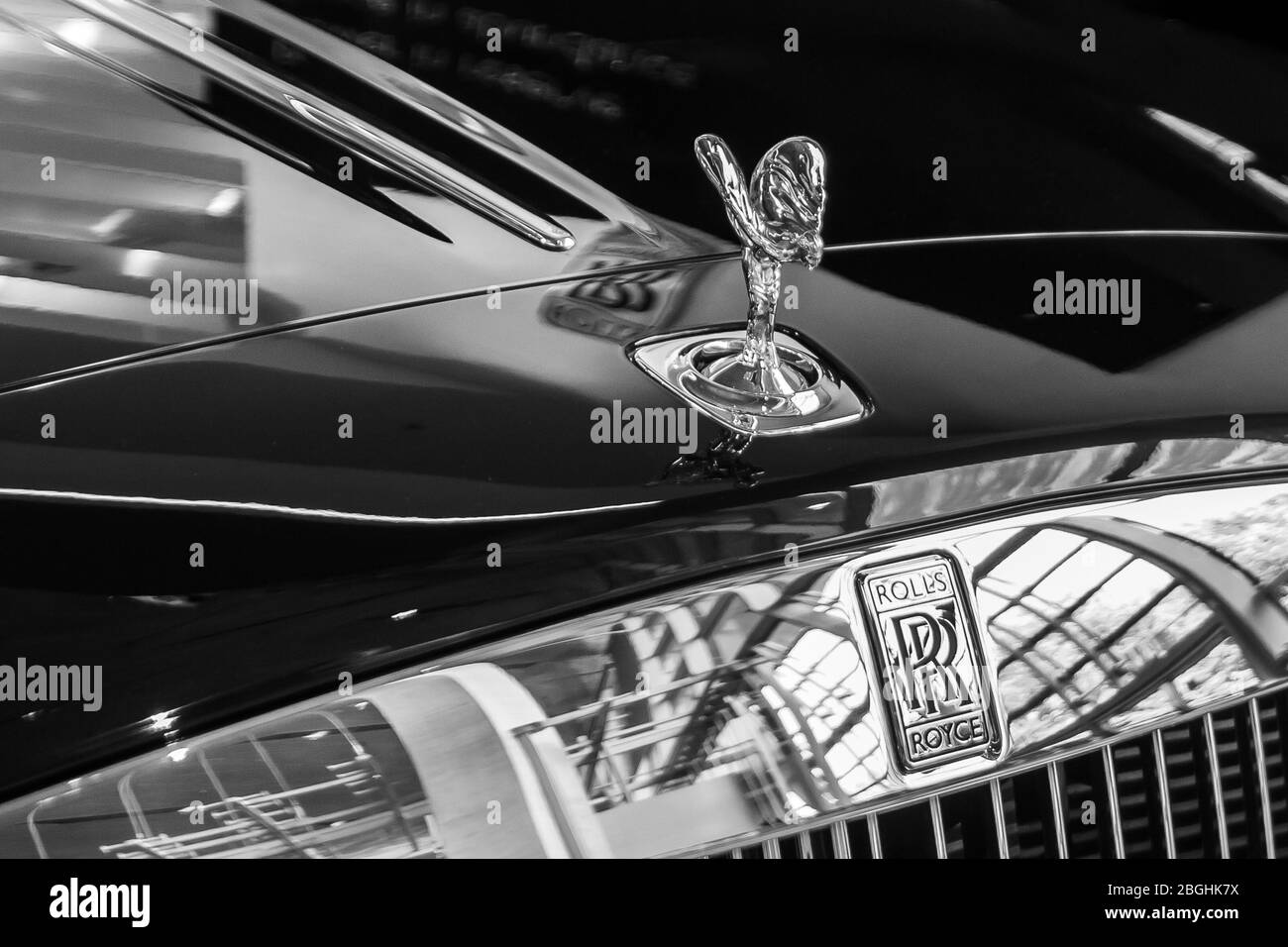 Rolls Royce, l'Esprit d'Ecstasy figure sur un capot .BMW Welt, Munich, Allemagne, mars 2020 Banque D'Images