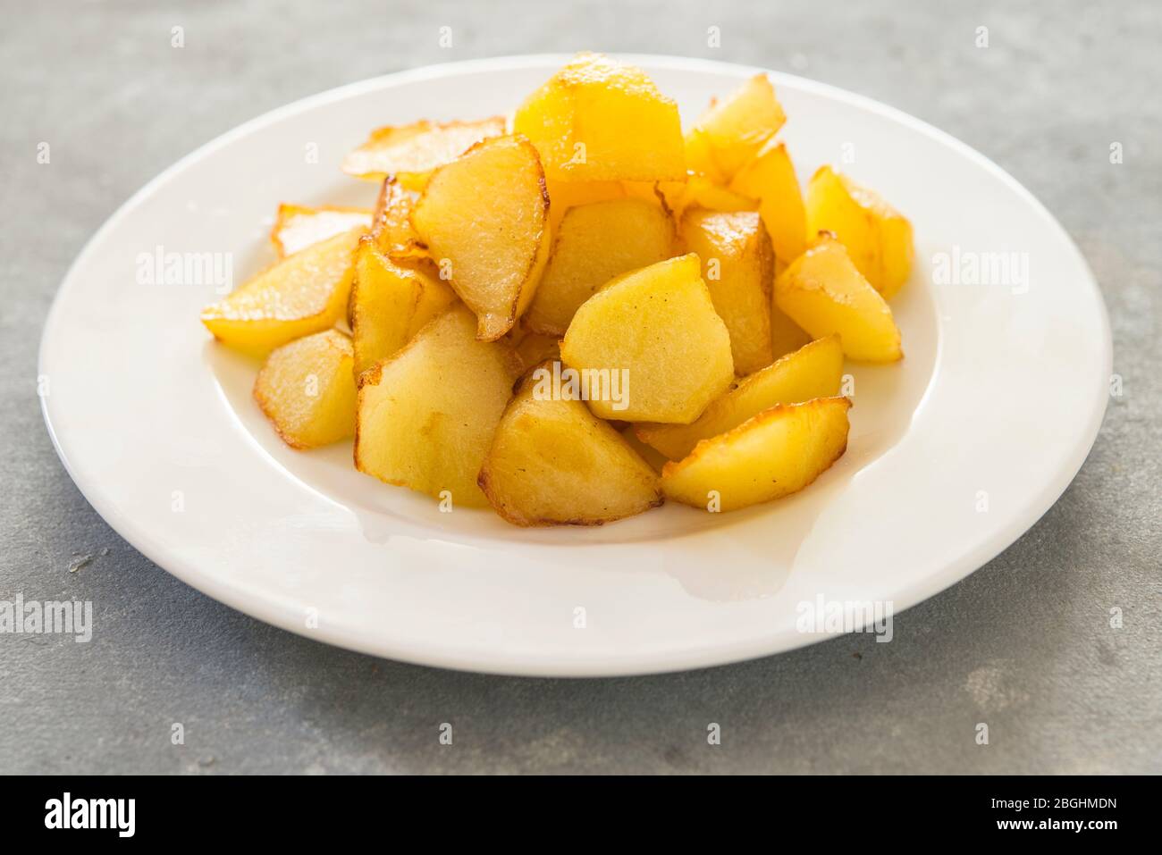Patatas bravas pommes traditionnel espagnol tapas snack Banque D'Images