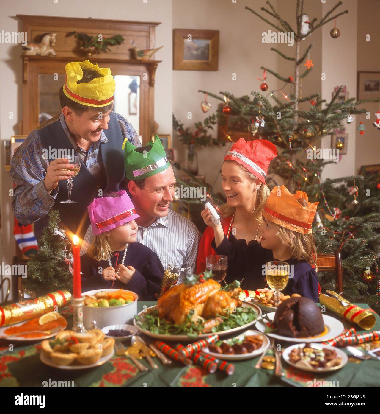 Repas de Noël en famille , Winkfield, Berkshire, Royaume-Uni Banque D'Images