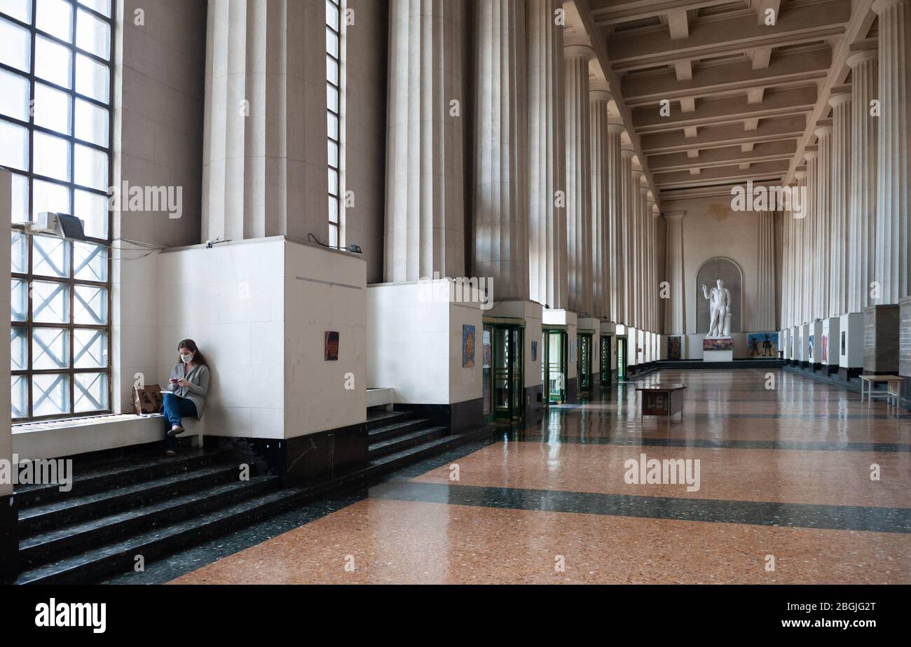 Buenos Aires, Argentine - 10 août 2012: Vue vide de la salle principale et de la coupe du Shool de droit de l'université de Buenos Aires Banque D'Images