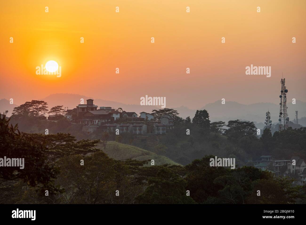 Coucher de soleil sur les montagnes à Kandy / Sri Lanka Banque D'Images