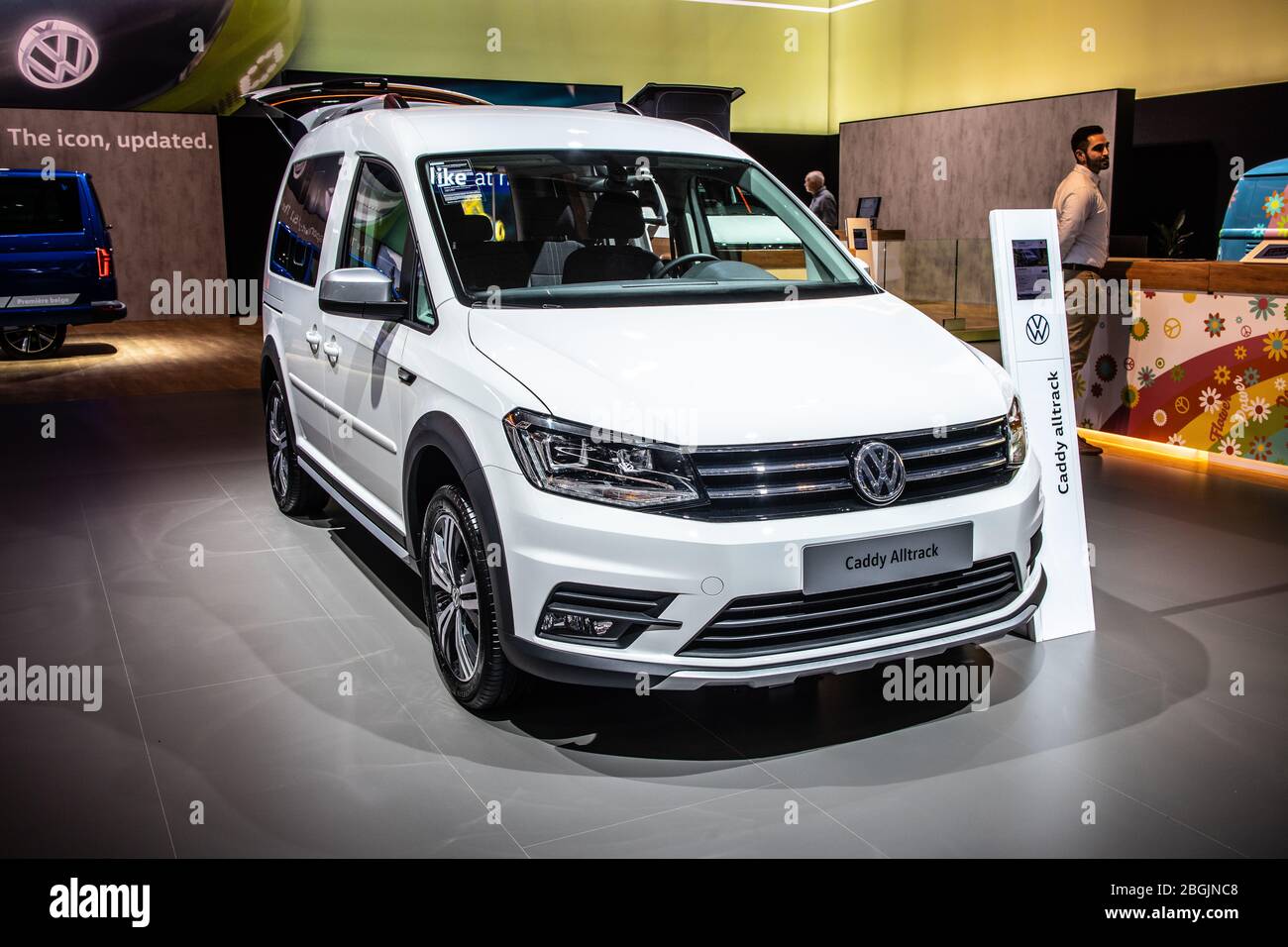 Bruxelles, Belgique, Jan 2020 Volkswagen Caddy Alltrack, Brussels Motor Show, 3ème génération de facelift, Typ 2 K, Volkswagen VW véhicule d'activité de loisirs M-segment Banque D'Images