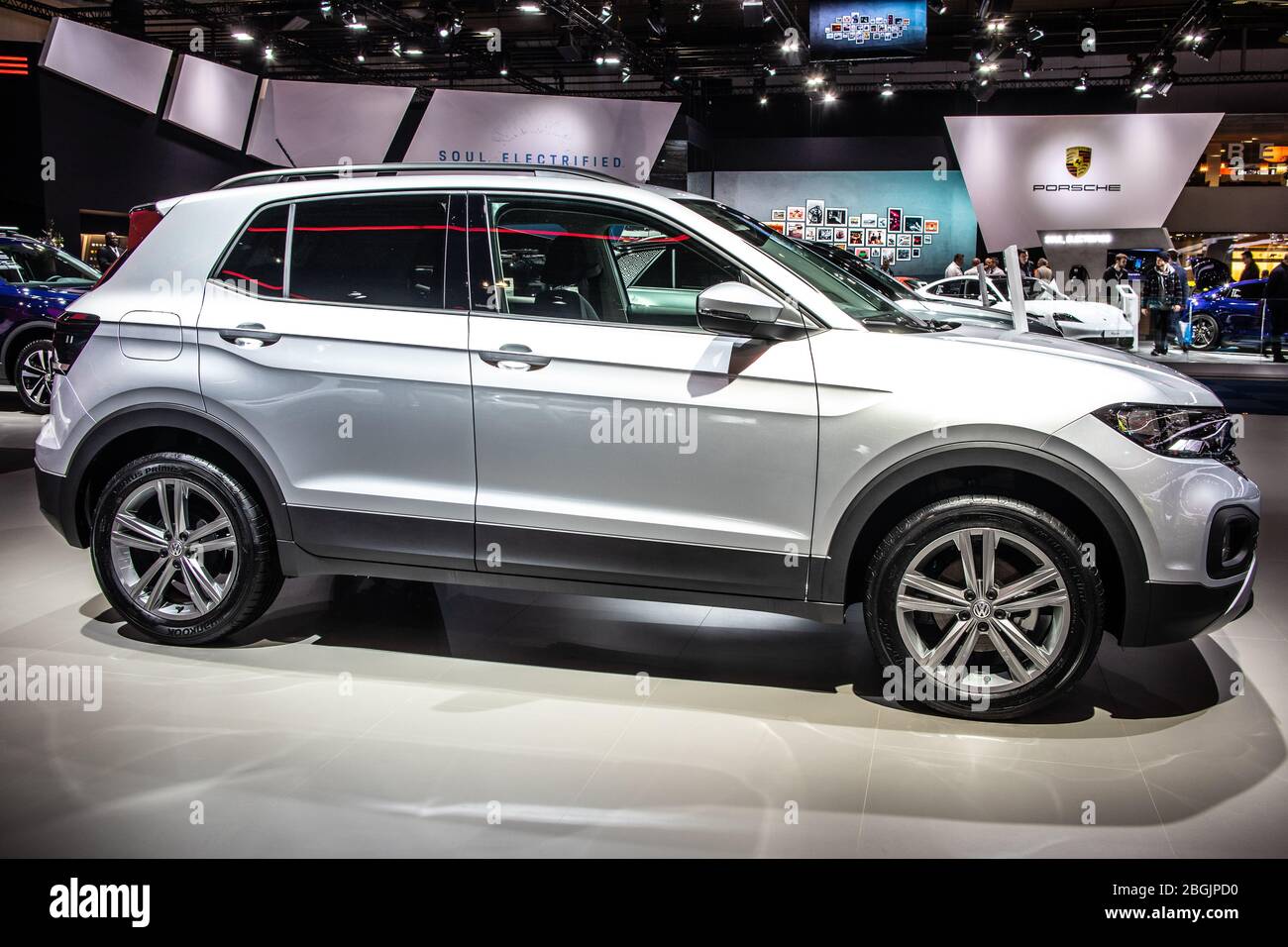 Bruxelles, Belgique, 09 janvier 2020 : Volkswagen VW T-Cross au salon de l'automobile de Bruxelles, plateforme MCB, SUV compact produit par le groupe Volkswagen Banque D'Images