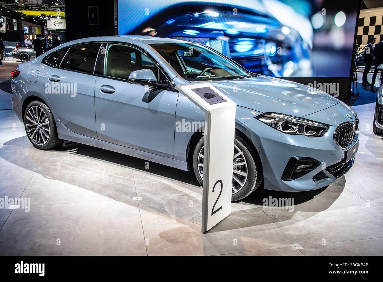 Bruxelles, Belgique, Jan 09, 2020: BMW 2 série Gran coupé 218 i au salon de l'automobile de Bruxelles, deuxième génération, F 44, voiture de direction sous-compacte produite par BMW Banque D'Images