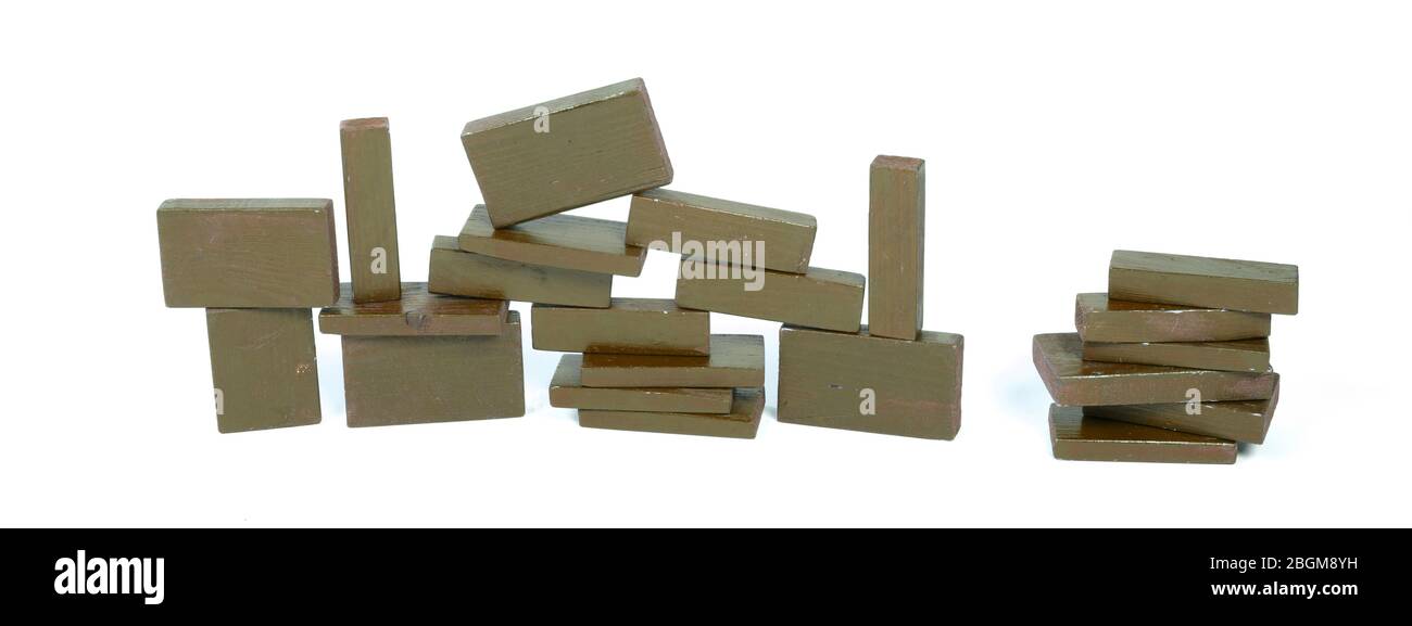 Blocs de construction vert vintage isolés sur fond blanc Banque D'Images