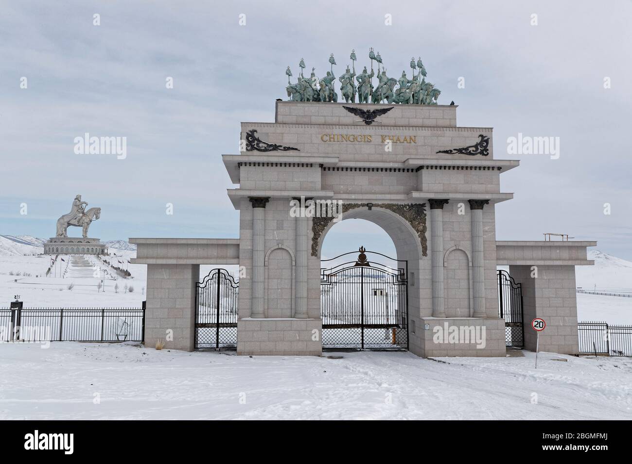 TSONJIN BOLDOG, MONGOLIE, 9 mars 2020 : la statue équestre Gengis Khan, une statue de 40 mètres de haut de Gengis Khan à cheval, sur la rive de la Banque D'Images