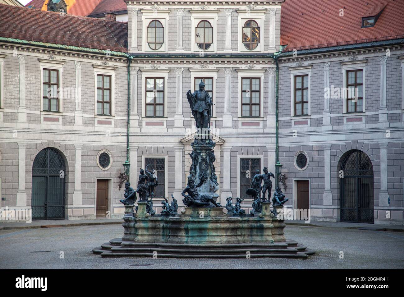 Wittelsbacherbrunnen dans la cour de la fontaine, cour de la Résidence, Munich, Bavière, Allemagne Banque D'Images