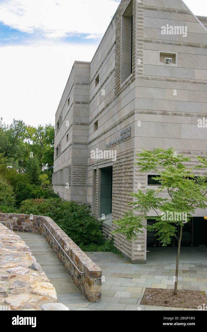 Exemples d'architecture moderne à Ives Hall sur le campus de l'université Cornell à Ithaca, NY Banque D'Images