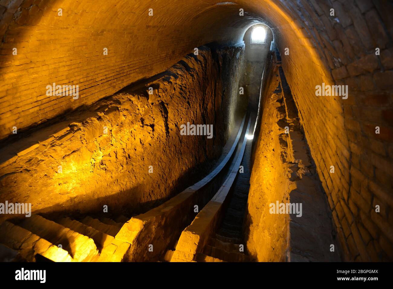 Observatoire astronomique d'Ulugh Beg à Samarkand, Ouzbékistan. Construit par l'astronome de Timurid et l'un des plus beaux observatoires du monde islamique. Banque D'Images