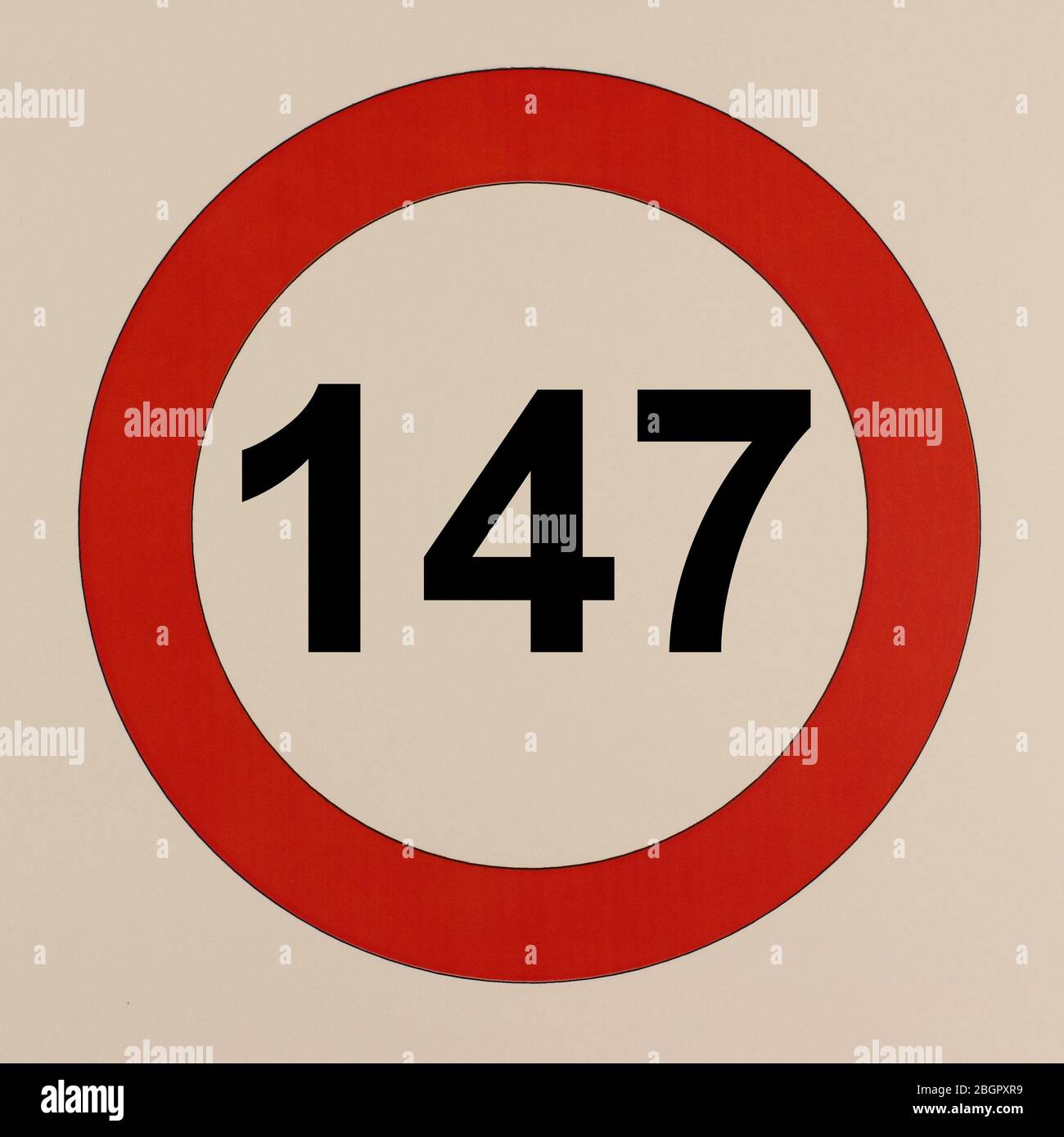 Illustration des Straßenverkehrszeichens 'maximum Geschwindigkeit 147 km pro Stunde' Banque D'Images
