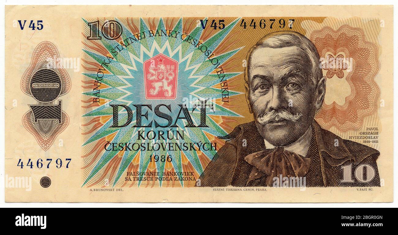 10 billet de banque tchécoslovaque koruna (1986) émis en République socialiste tchécoslovaque. Le billet a été conçu par l'artiste graphique slovaque Albín Brunovský. Le poète slovaque et dramatiste Pavol Országh Hviezdoslav est représenté dans le verset. Banque D'Images