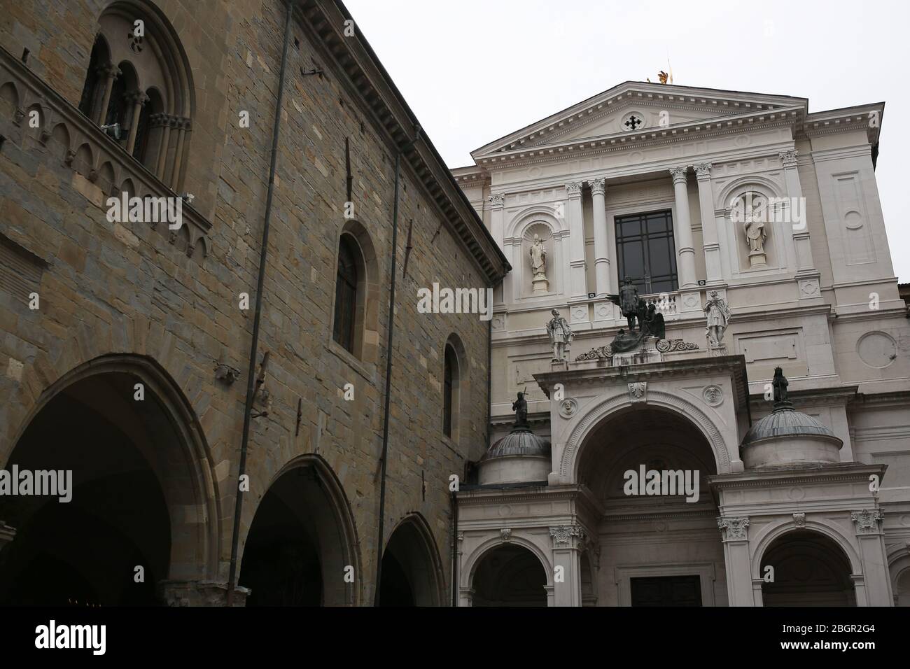 Bergame (Citta Alta), Italie, Lombardie - 22 septembre 2019: Cathédrale de Bergame (Duomo di Bergame, Cattedrale di Sant Alessandro) Cathedra catholique romaine Banque D'Images