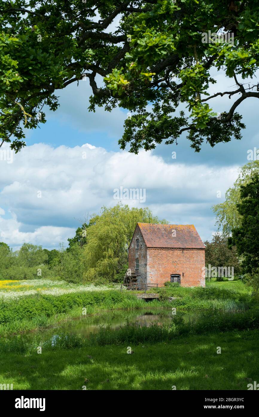 Hartpury Mill Water Mill, un bâtiment classé de grade II situé dans la vallée de Highleadon dans le comté de Gloucestershire, Royaume-Uni Banque D'Images