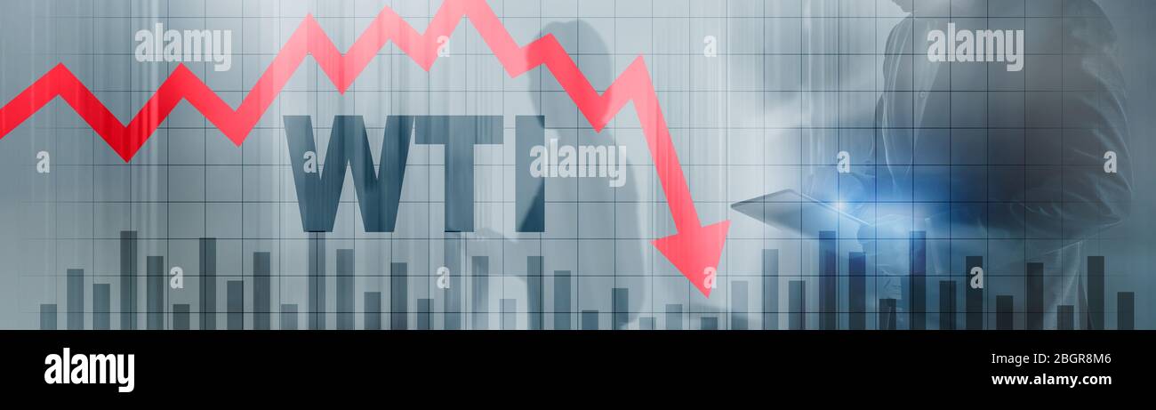 Chute du prix d'un baril de pétrole brut WTI 2020. Flèche rouge vers le bas Banque D'Images