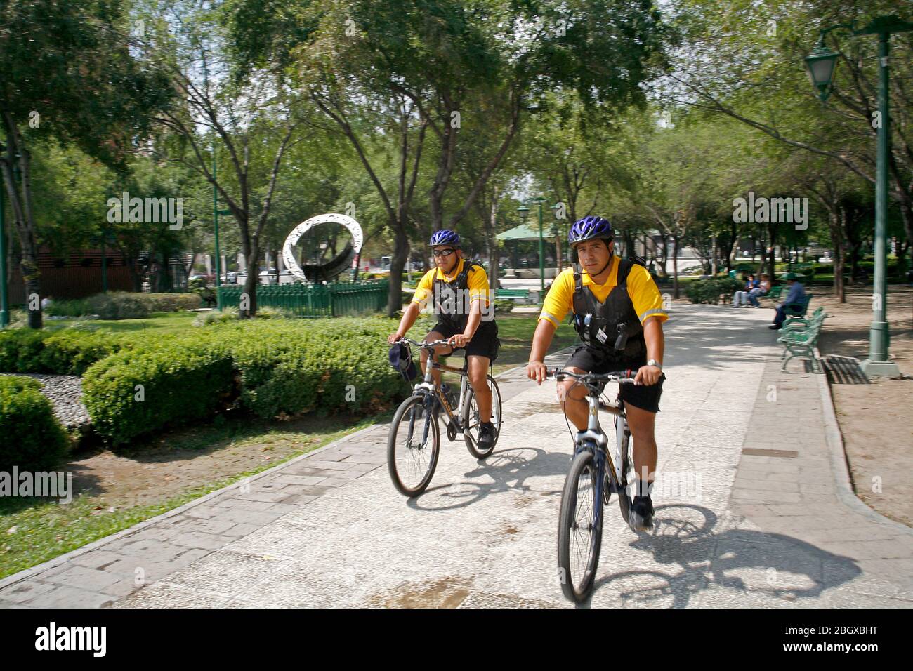 Police sur les vélos Monterrey, Nuevo León, Mexique Banque D'Images