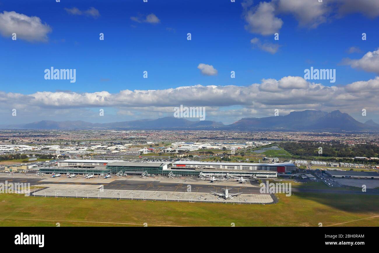 Photo aérienne de l'aéroport international du Cap Banque D'Images