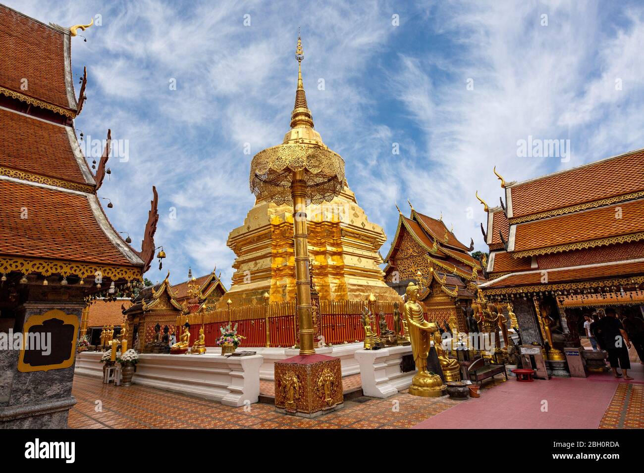 Temple bouddhiste et pagode connu sous le nom de Wat Phra que Doi Suthep, à Chiang Mai, Thaïlande. Banque D'Images