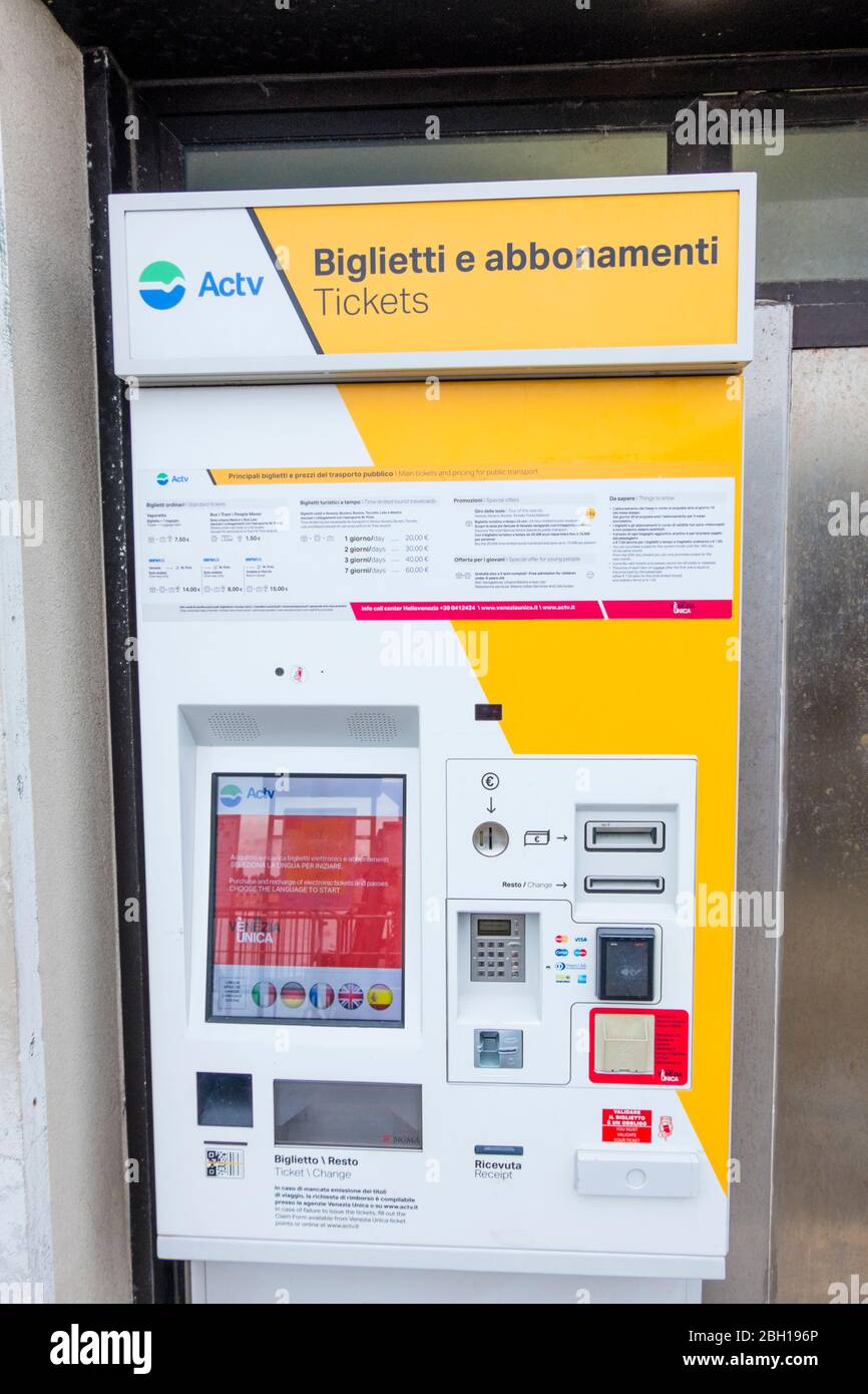 Ticket machine ACTV, Venise, Italie Photo Stock - Alamy