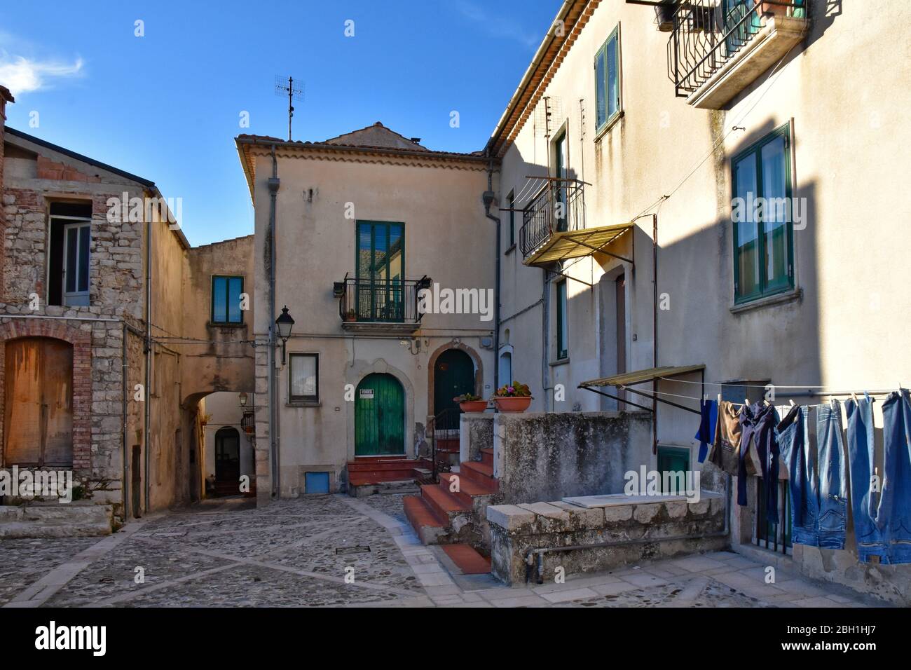 Le village de Buccino dans la province de Salerne, Italie Banque D'Images