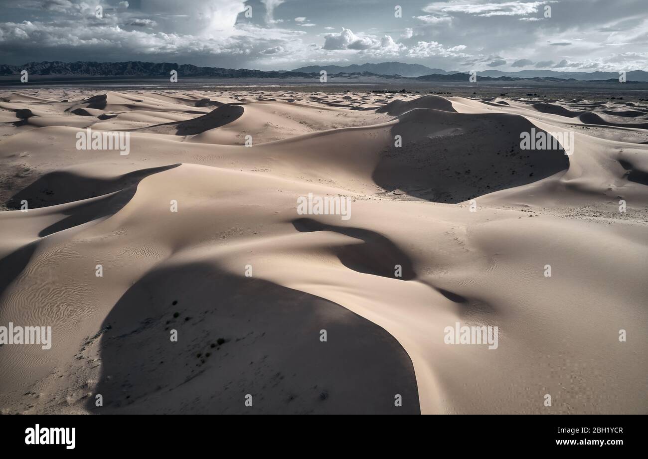 Etats-Unis, Californie, photographie aérienne de bas niveau des dunes de Cadix dans le désert de Mojave Banque D'Images