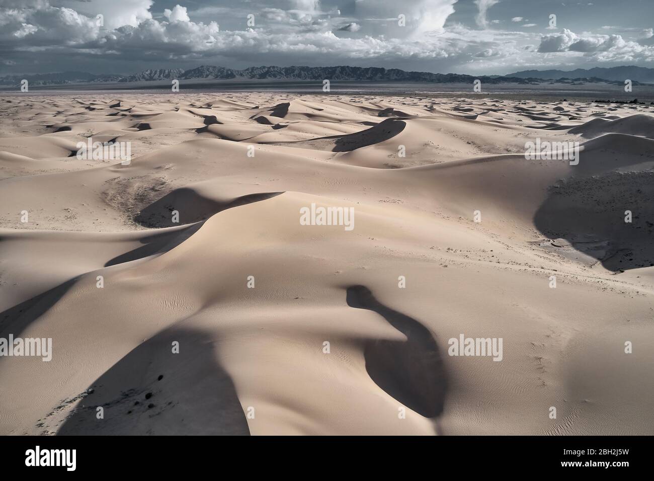 Etats-Unis, Californie, photographie aérienne de bas niveau des dunes de Cadix dans le désert de Mojave Banque D'Images