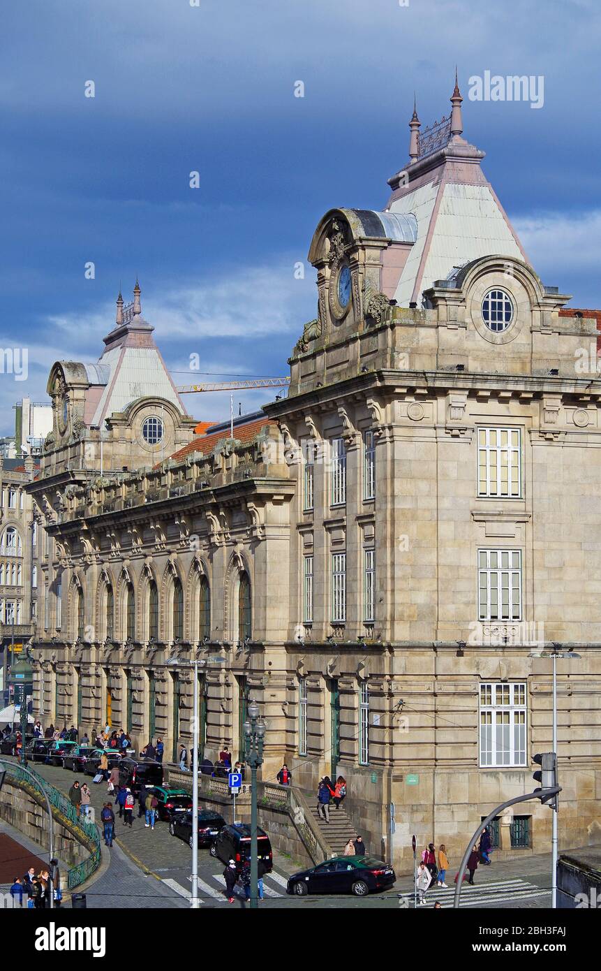 Station Sao Bento, Estação ferroviária de São Bento, Porto, Portugal, un imposant bâtiment des Beaux Arts conçu par Jose marques da Silva, construit en 1904-13 Banque D'Images