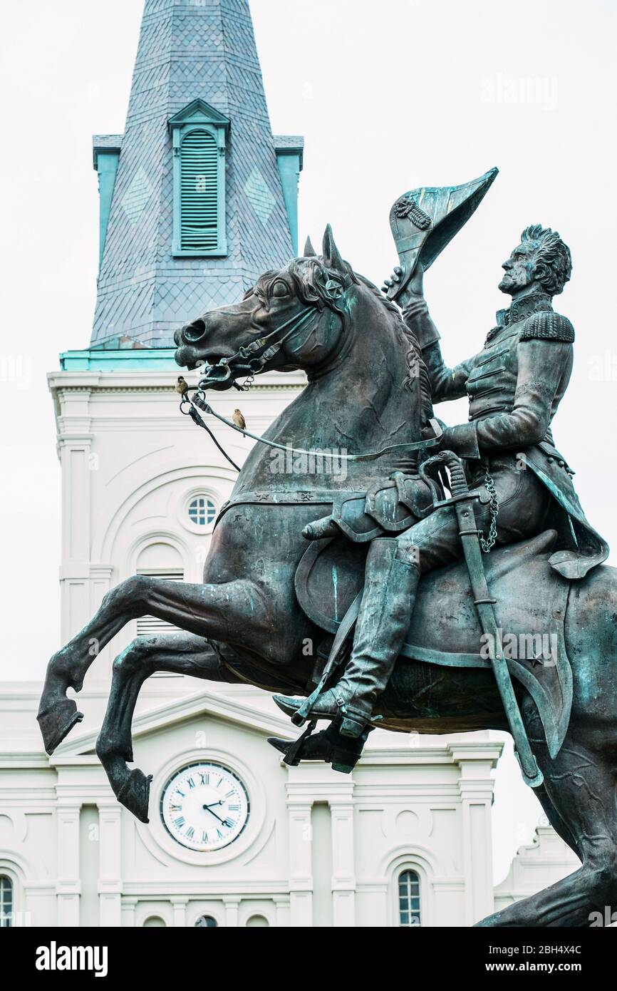 Statue d'Andrew Jackson devant la cathédrale Saint-Louis à la Nouvelle-Orléans, États-Unis Banque D'Images