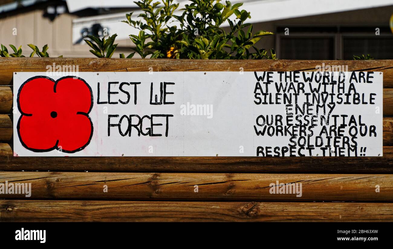 Motueka, Nouvelle-Zélande, 23/4/2020 Lest we Forget, célébration de la Journée de l'Anzac (Australie Nouvelle-Zélande Army Corp) reconnaissant également les travailleurs essentiels dans la Co Banque D'Images
