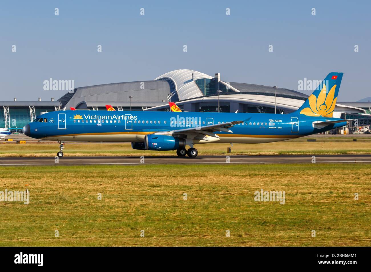 Guangzhou, Chine – 24 septembre 2019 : avion Airbus   de Vietnam Airlines à l'aéroport de Guangzhou Baiyun (CAN) en Chine. Airbus est un avion européen Banque D'Images