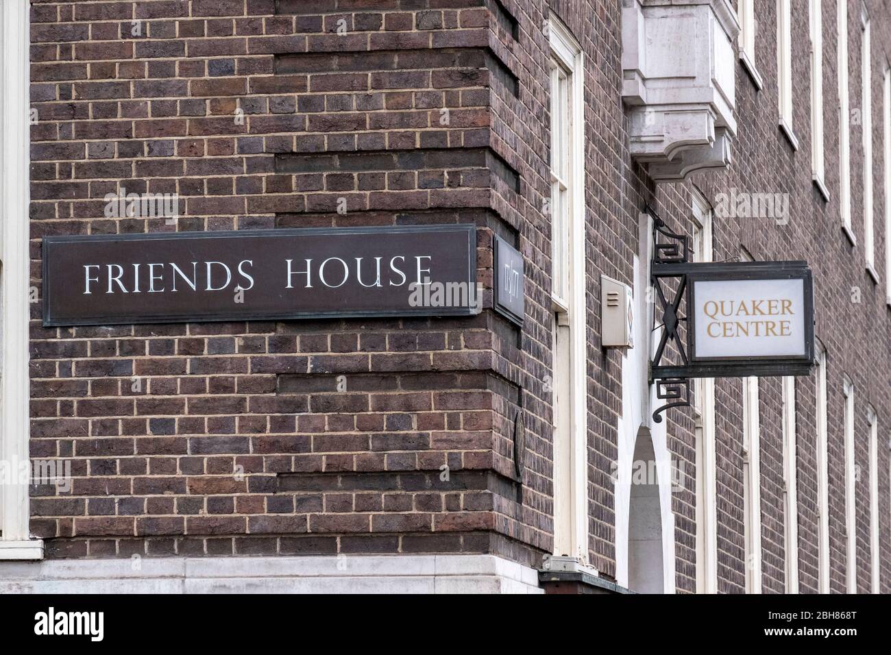 Friends House, Euston, un lieu de réunion et un centre de conférence qui abrite les bureaux centraux de British Quakers. Banque D'Images