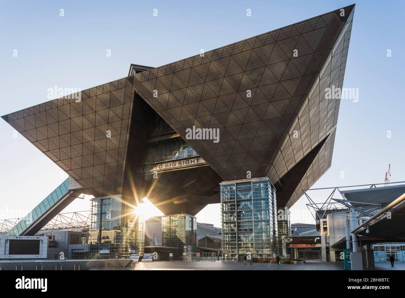 Japon, Honshu, Tokyo, Tokyo Waterfront City, Odaiba, Tokyo Big Sight Convention Center Building Banque D'Images