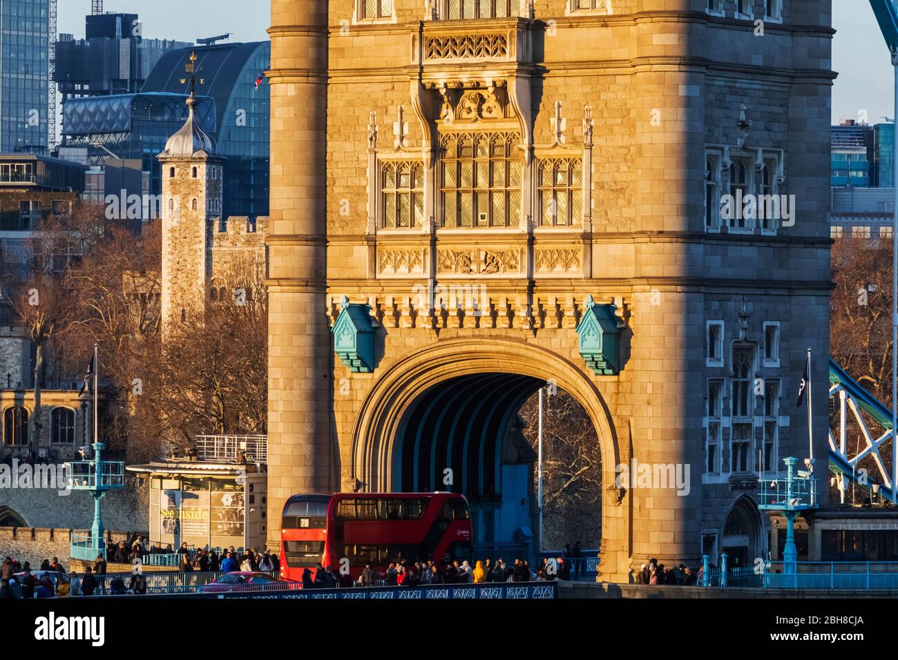 L'Angleterre, Londres, Tower Bridge Banque D'Images